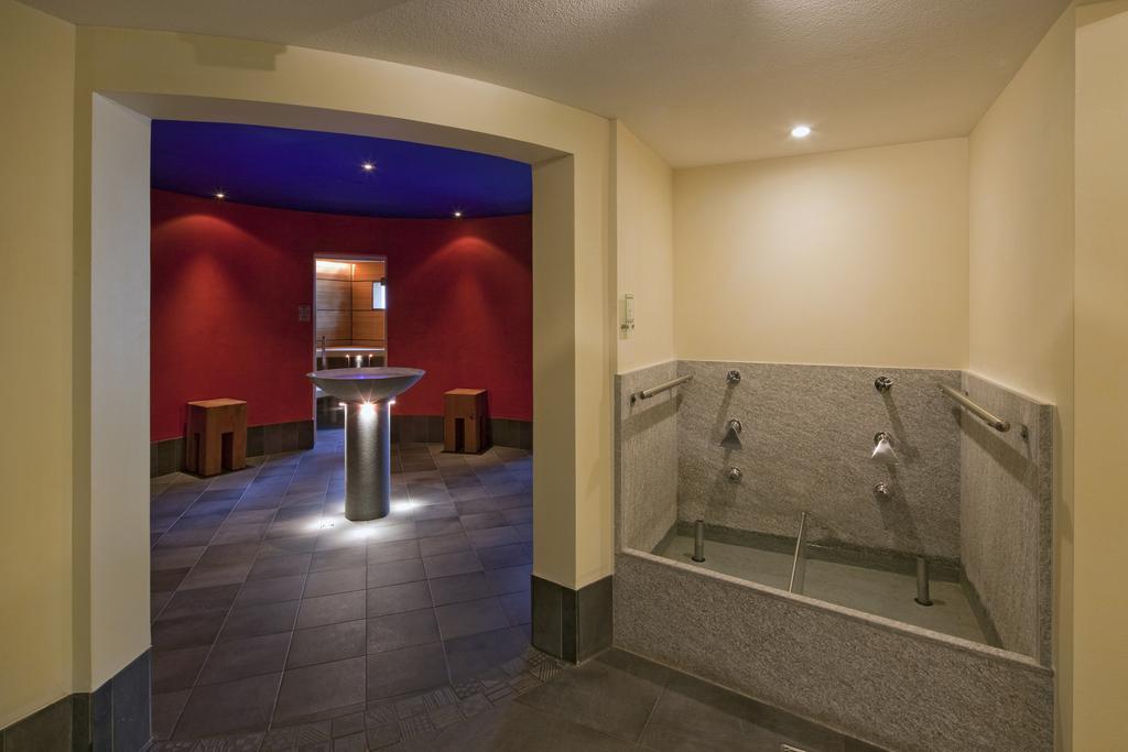 סאס פה Hotel Metropol מראה חיצוני תמונה