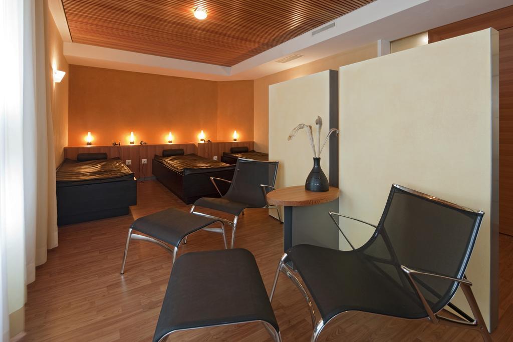 סאס פה Hotel Metropol מתקנים תמונה
