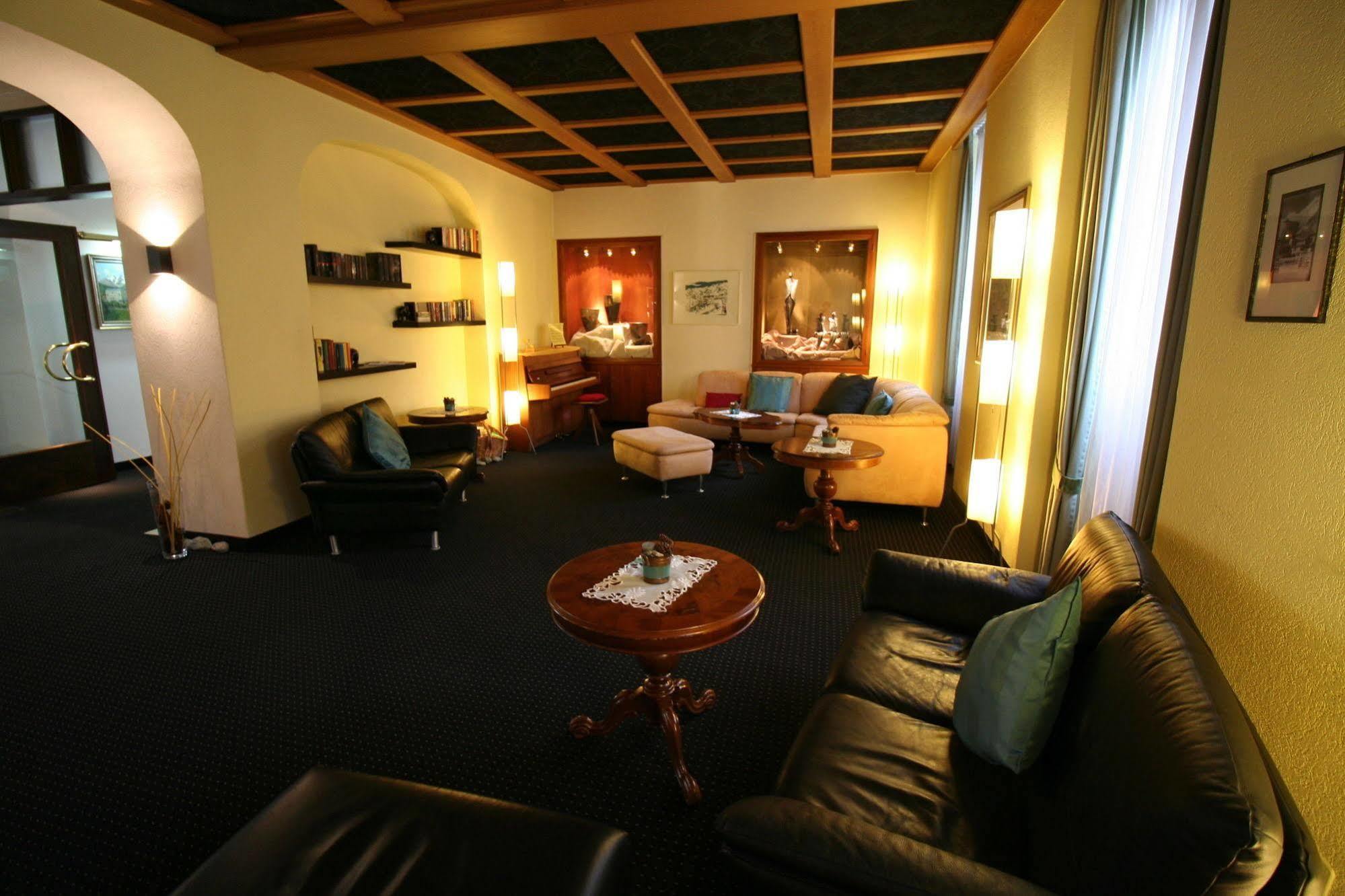 סאס פה Hotel Metropol מראה חיצוני תמונה