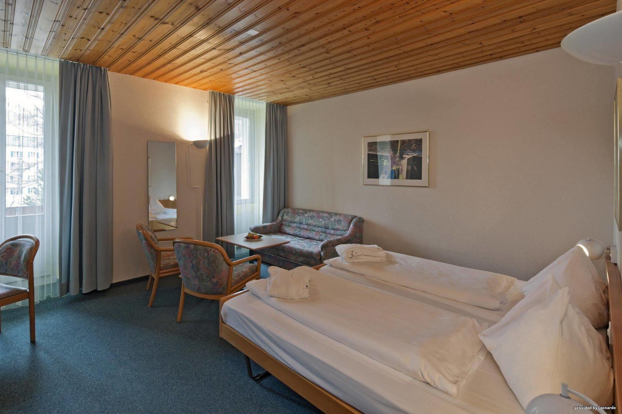 סאס פה Hotel Metropol מראה חיצוני תמונה