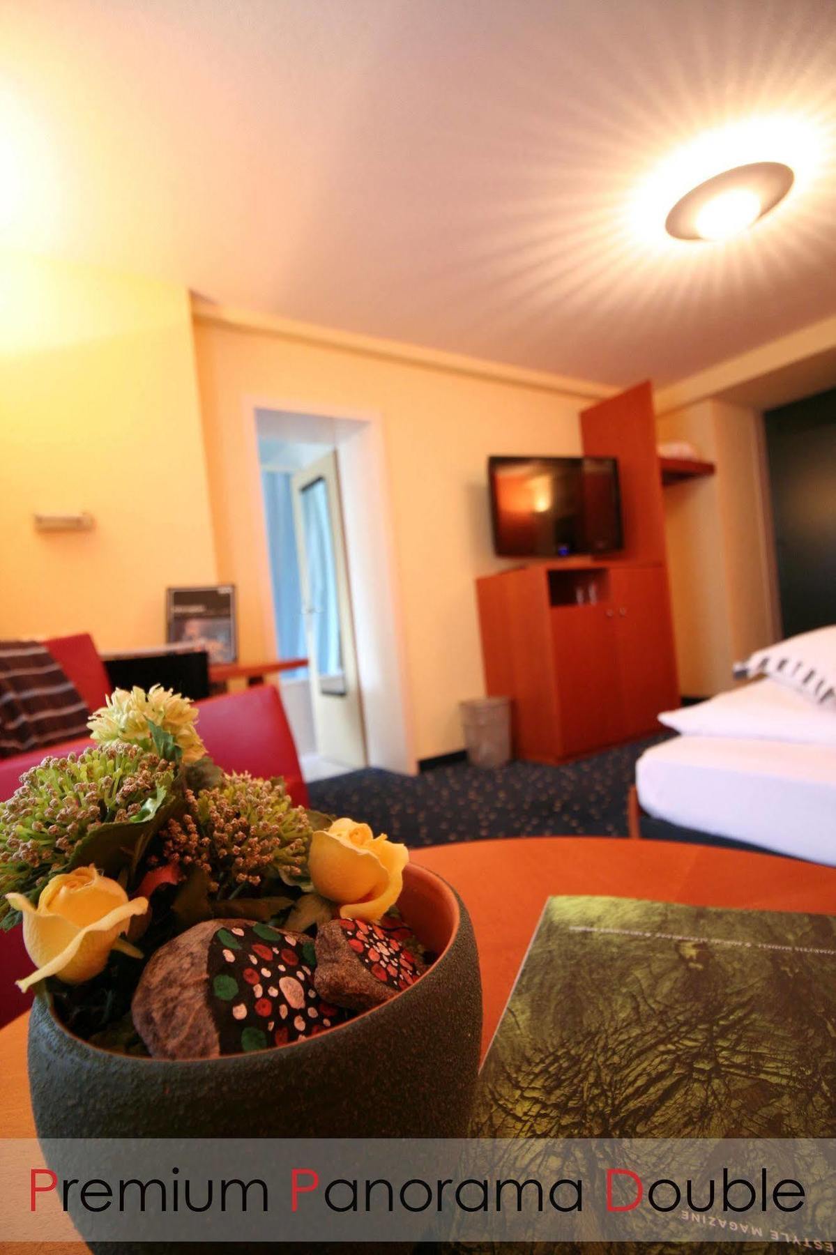 סאס פה Hotel Metropol מראה חיצוני תמונה